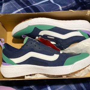 NWT vans sneakers